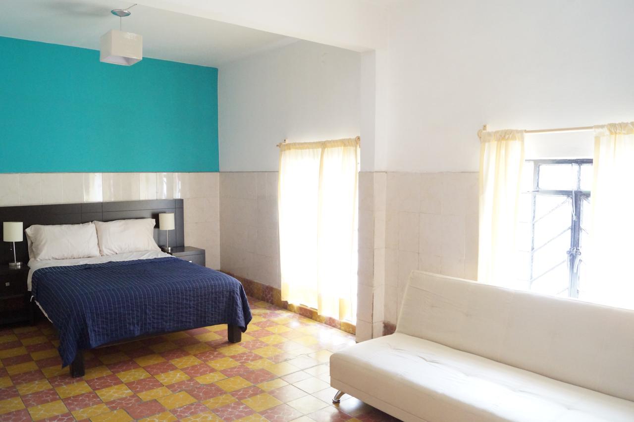 Casa De Los Soles B&B Hostal 틀라케파케 외부 사진